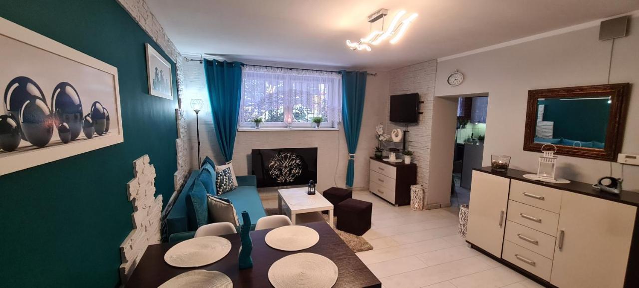 Quiet Basement Apartment Познан Екстериор снимка